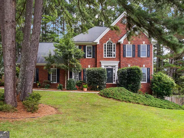 155 Lakemont Cir, Fayetteville, GA 30215