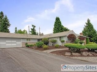 758 N 204th St, Shoreline, WA 98133