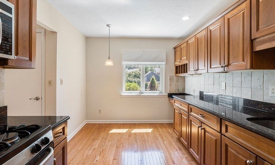 Southcape Condominiums 225 Lincoln St Duxbury MA Zillow