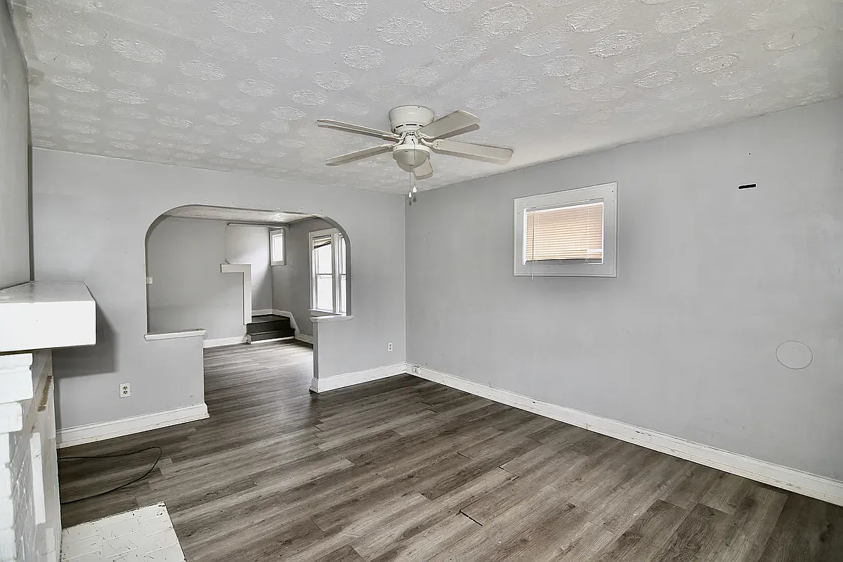 3 bed, 1222 sqft, $1,299 — Photo 4