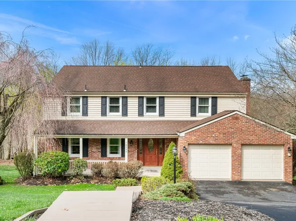 10089 Oakridge Dr, Wexford, PA 15090