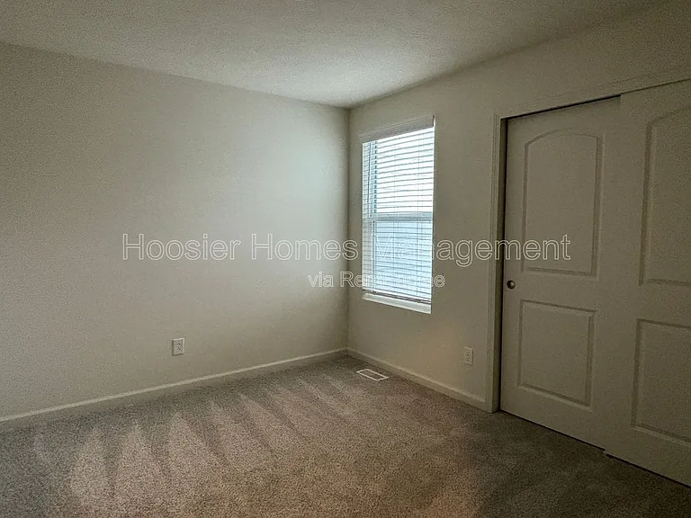 7255 Shroyer Way — Photo 14
