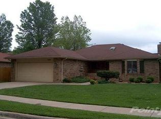 1020 W Tracy St, Springfield, MO 65807