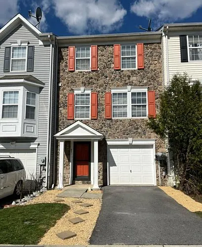 841 Monet Dr Photo 1