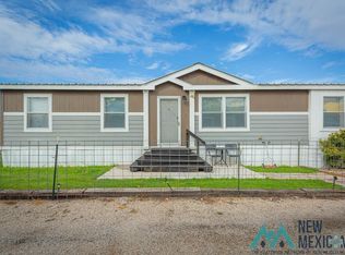 910 W J J Clarke Dr, Artesia, NM 88210