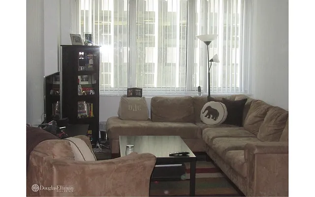 Rented by Douglas Elliman | media 35