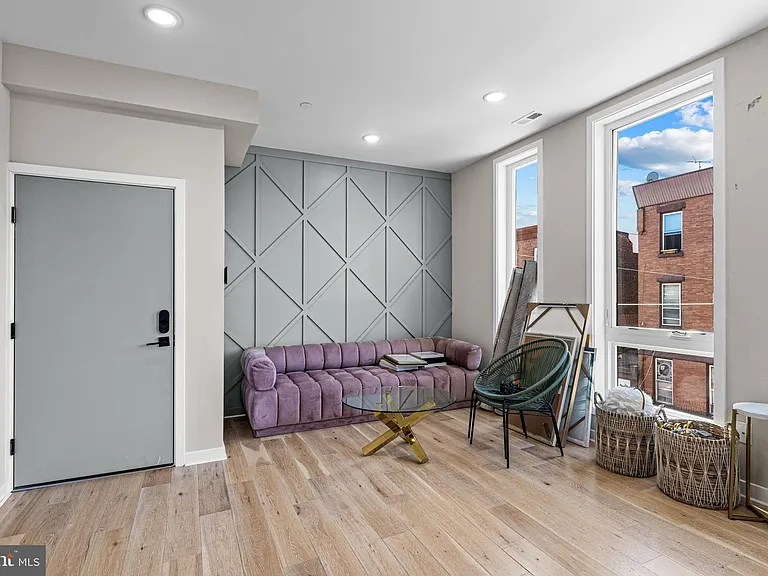 2409 N Hancock St #4 — Photo 10