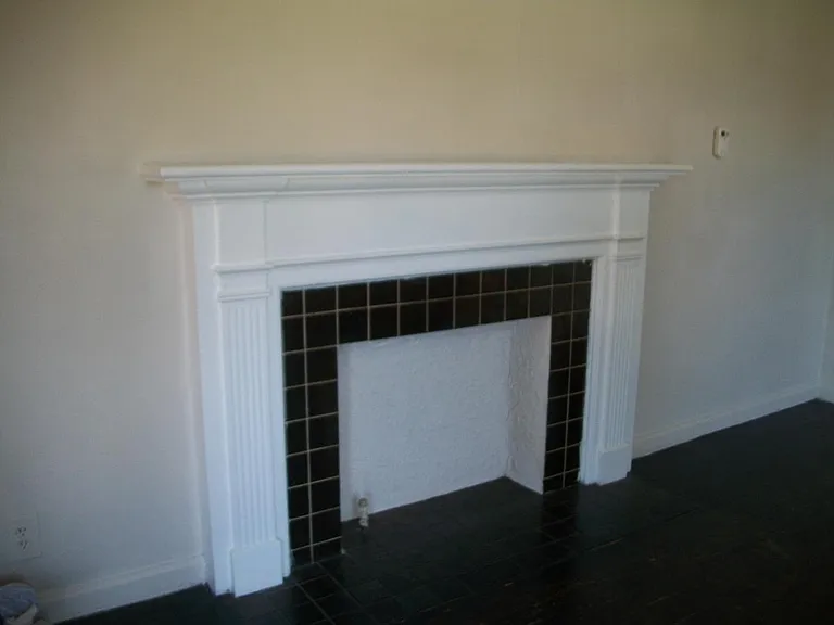 1631 N Lewis Pl — Photo 4