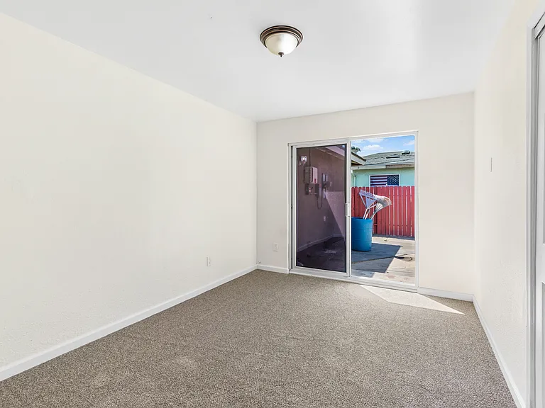 1140 Gaywood St — Photo 14