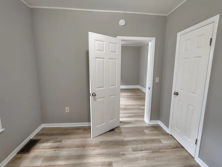 4 Lake Ave #1 — Photo 11