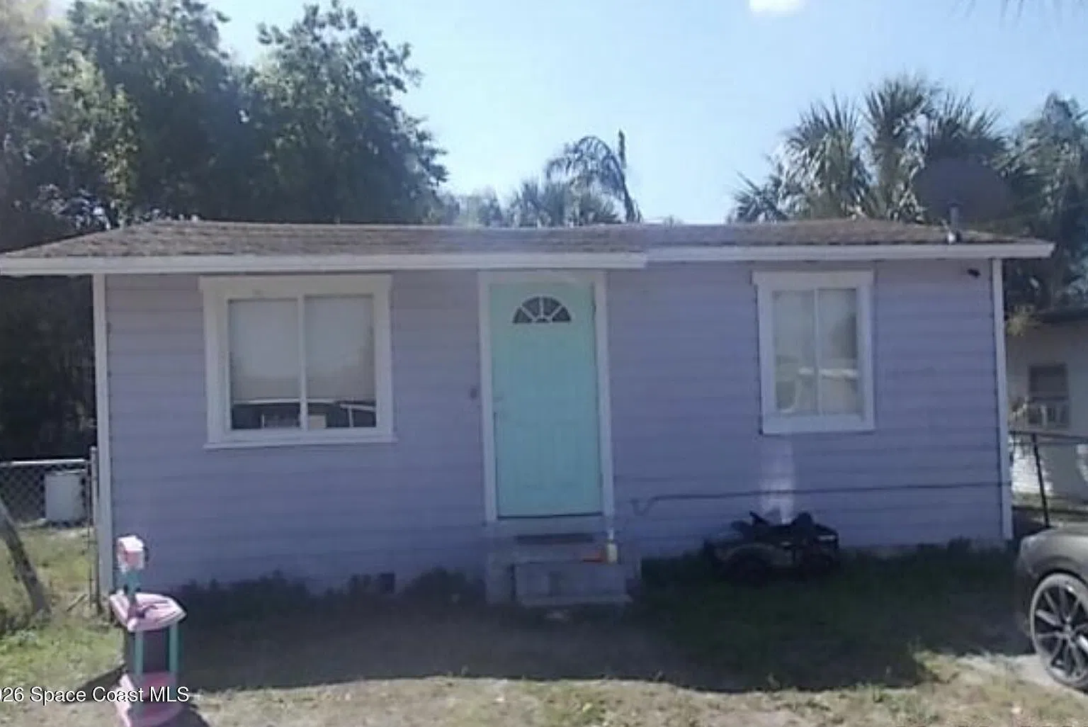 2 bed, 1.0 bath, 1144 sqft, $1,300 — Photo 1