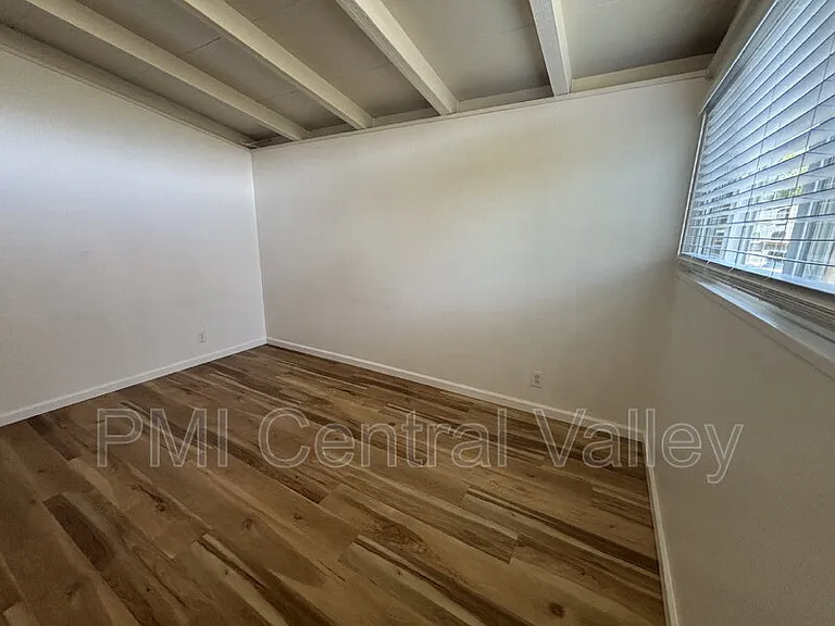 944 Bridgewood Way — Photo 27
