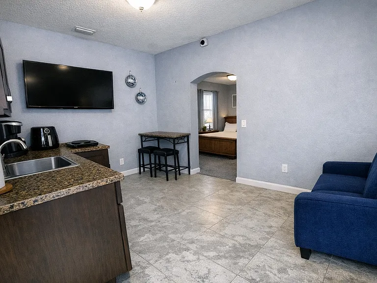 823 NW 45th Pl #1 — Photo 9