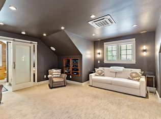 910 Bybee Dr, Jacksonville, OR