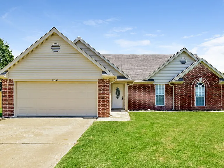10368 Palmer Cv — Photo 1
