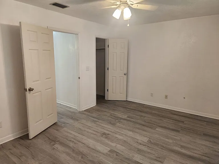 1559 Hammock Dr — Photo 11