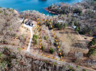 590 Rainbow Drive, Hartwell, GA 30643