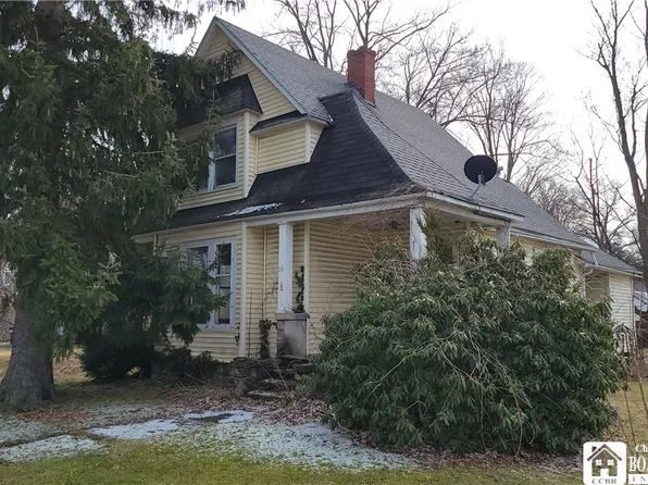 36 Academy St, Westfield, NY 14787
