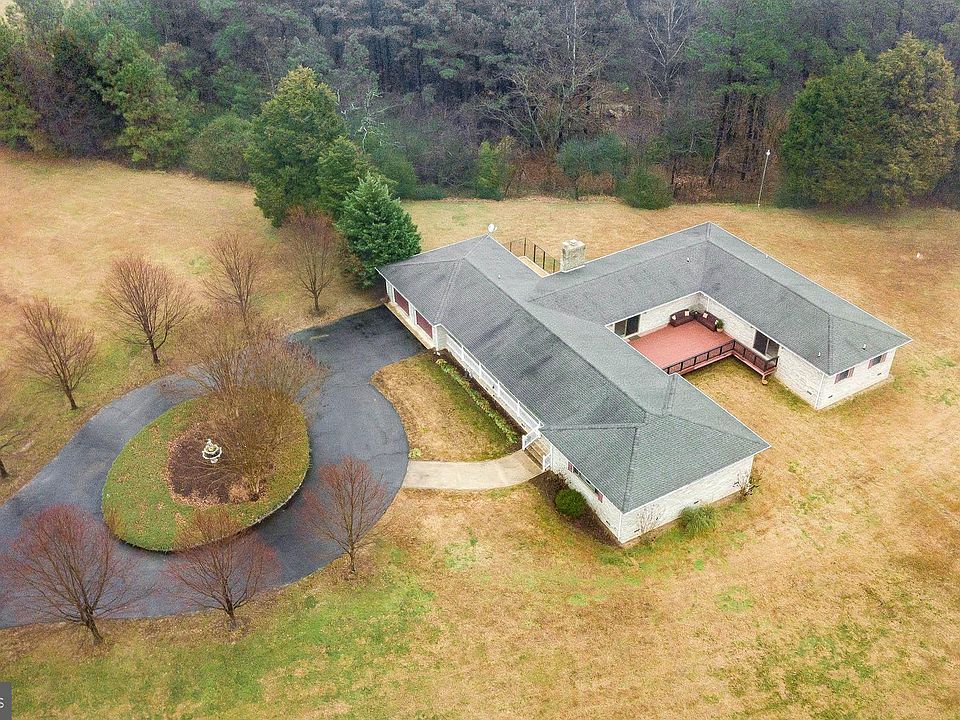 1st image of 43137 Goldsborough Pl