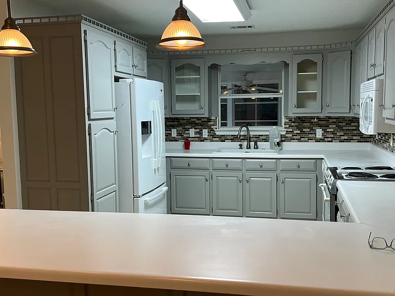 5587 Mobile Ave — Photo 2