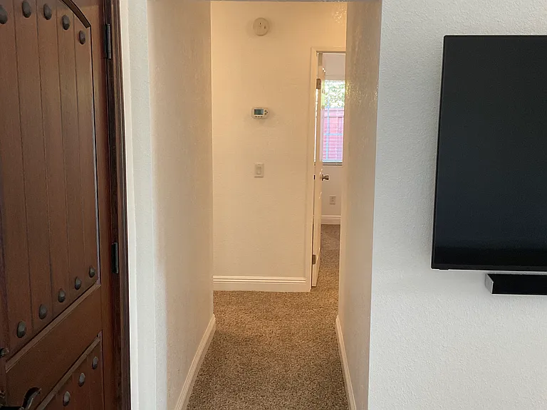 14273 Parkview Dr — Photo 9