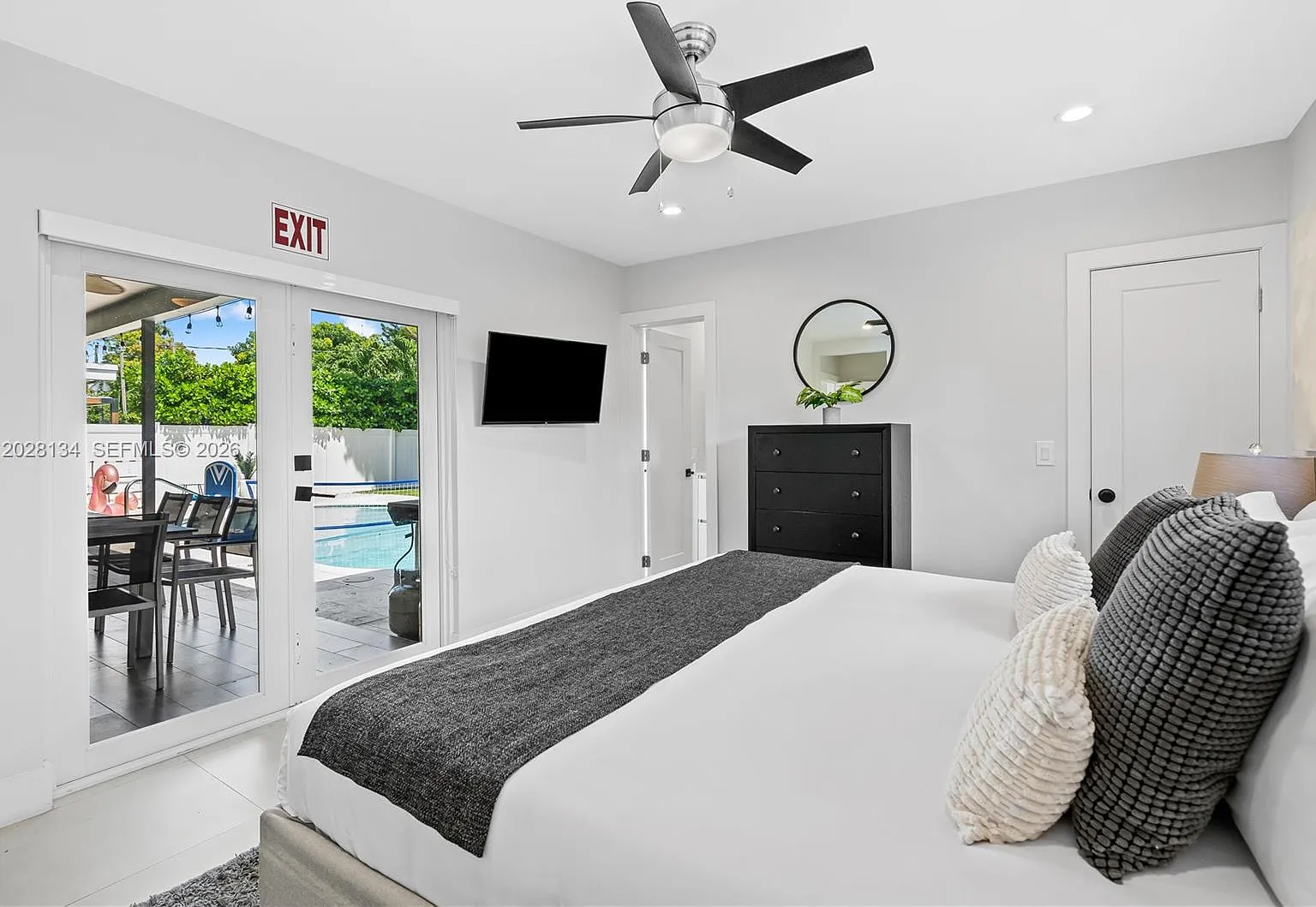 4 bed, 3.0 bath, $12,000 — Photo 4