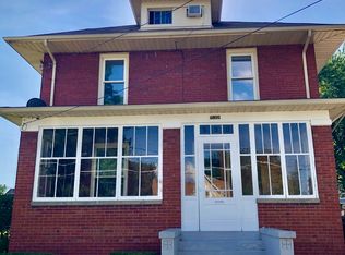 530 McClure Ave, Elgin, IL 60123