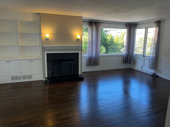 2nd image of 1007 Lombard St