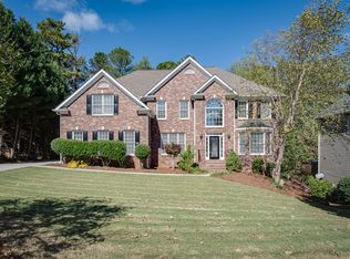 4090 Regal Oaks Dr, Suwanee, GA 30024