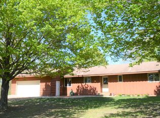 10675 Jersey Ave, Chaska, MN 55318