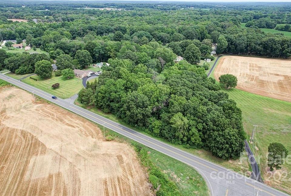 1st image of LOT 1 Surry Ln