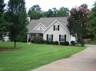 106 Hunters Ln, Lagrange, GA 30240