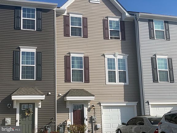 2nd image of 117 Plaza Dr
