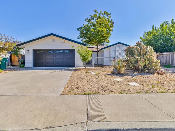 573 Manor Ave, Hanford, CA 93230