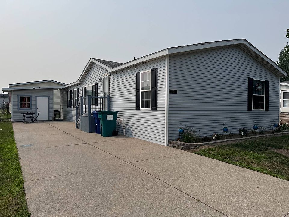 1st image of 43741 Eureka Dr