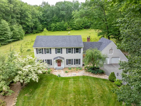 146 Old Sandown Road, Chester, NH 03036