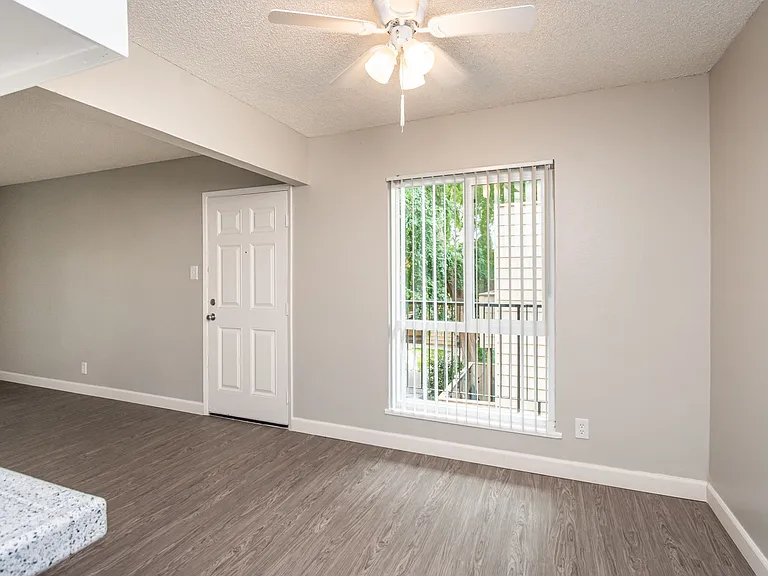 Villas at Greenhaven — Photo 36