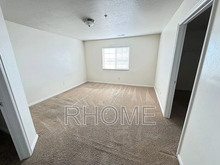 79 W Ridge Rd — Photo 6