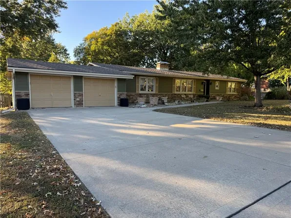 314 SW Walnut St, Lees Summit, MO 64063