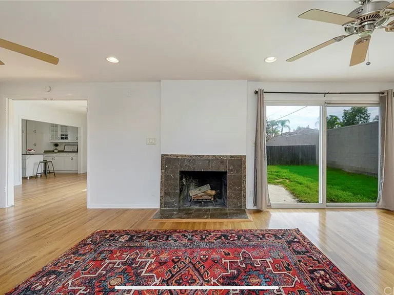 1600 W Hill Ave #A — Photo 18