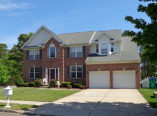 2 Imperial Dr, Egg Harbor Township, NJ 08234