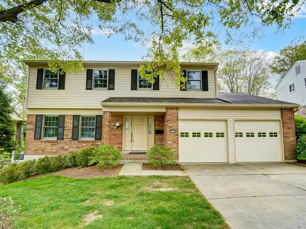 2548 Meadowmar Ln, Cincinnati, OH 45230
