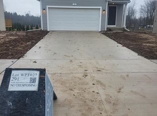 291 N Tannenbaum Trl, Cedar Springs, MI 49319