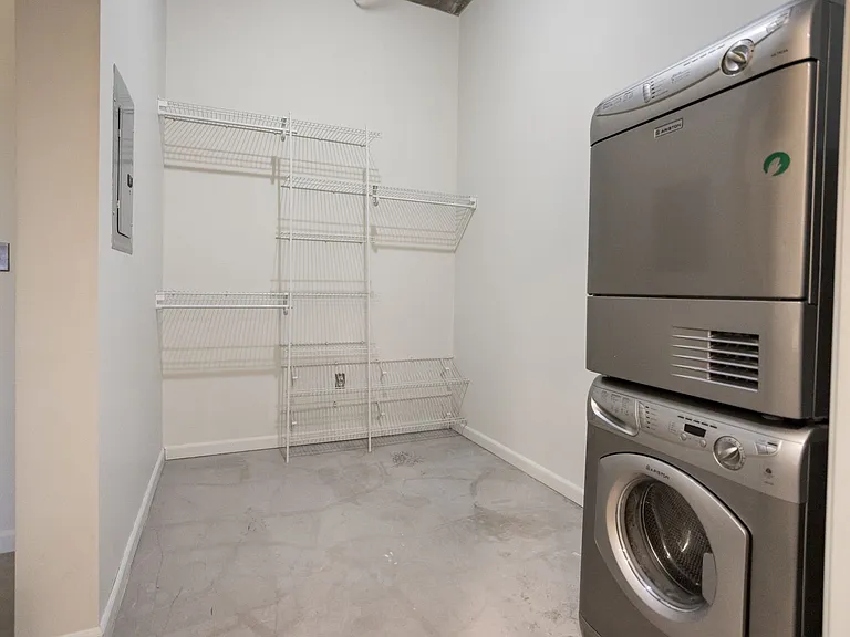 Graphic Arts Lofts — Photo 36