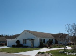 200 Meadowlark Ln, Elizabeth City, NC 27909
