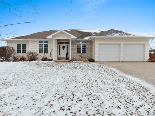 1226 Tara Marie Ln, Green Bay, WI 54313