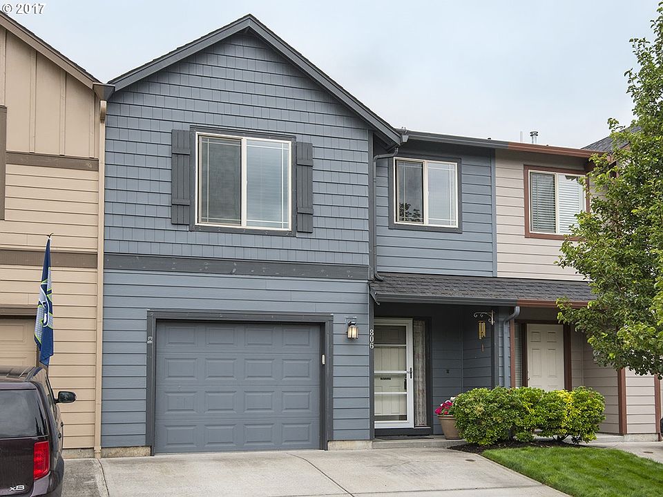 1st image of 806 NE 109th Ct