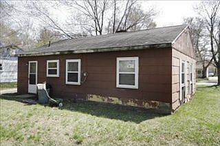 4th image of 70 Saratoga Ave