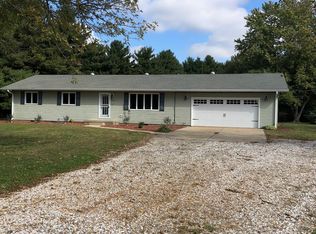 7668 N Pawnee Rd, Pawnee, IL 62558