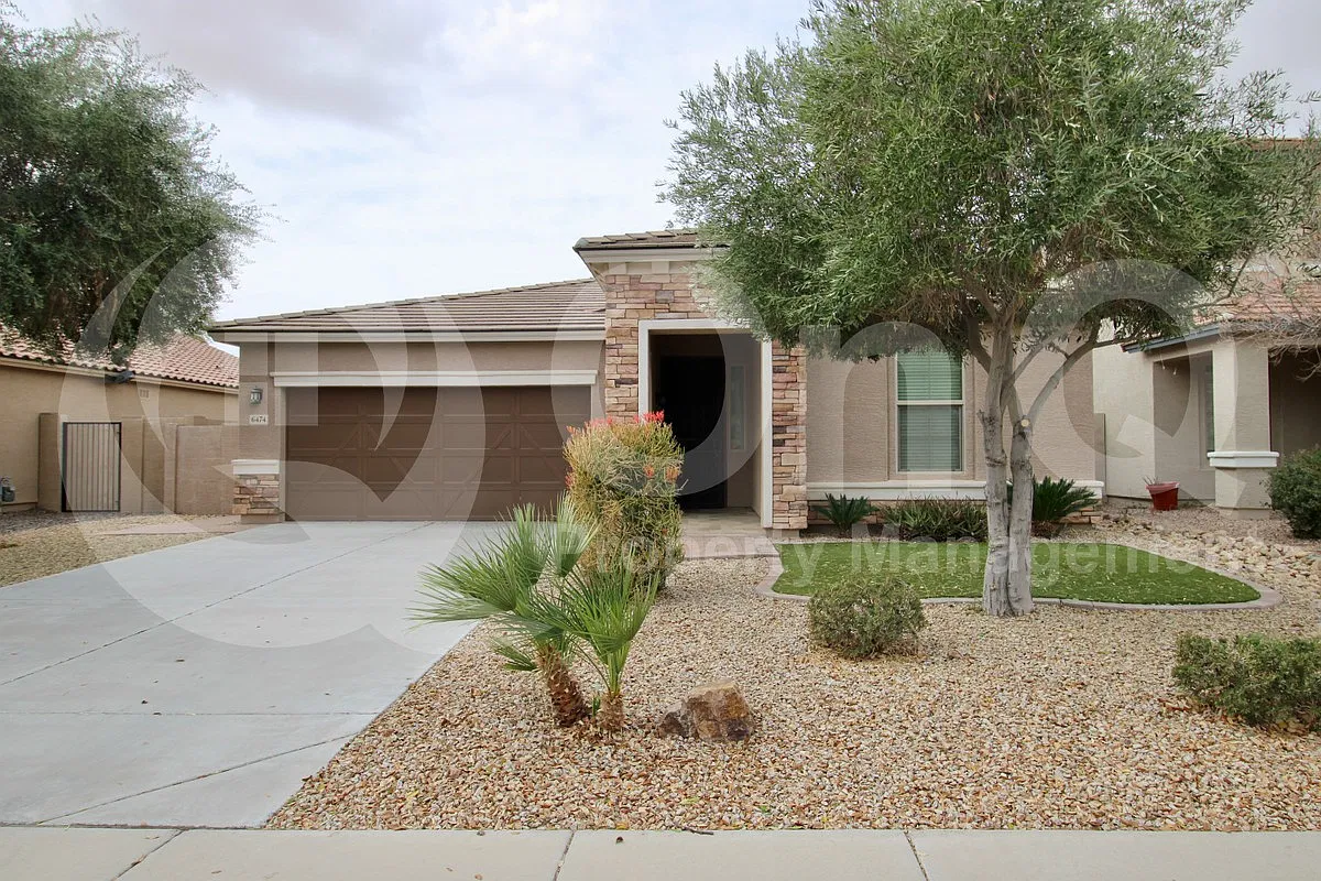 3 bed, 2.0 bath, 1652 sqft, $2,350 — Photo 1